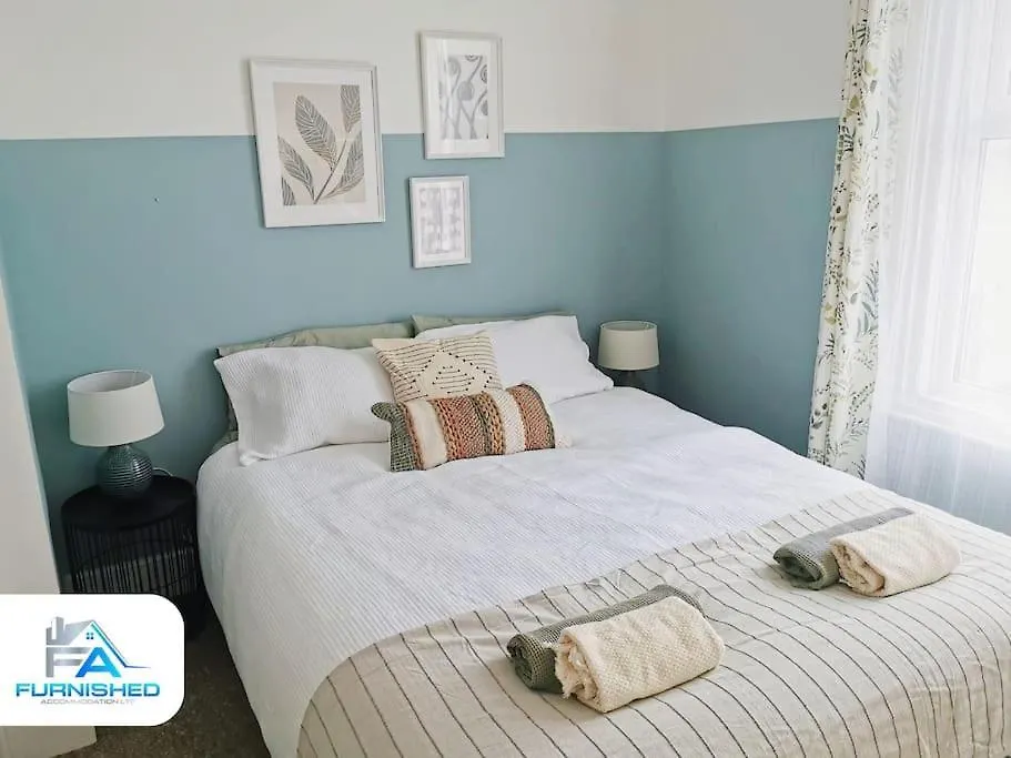 펜션 4 Bedroom House - Contractors Welcome 스카버러